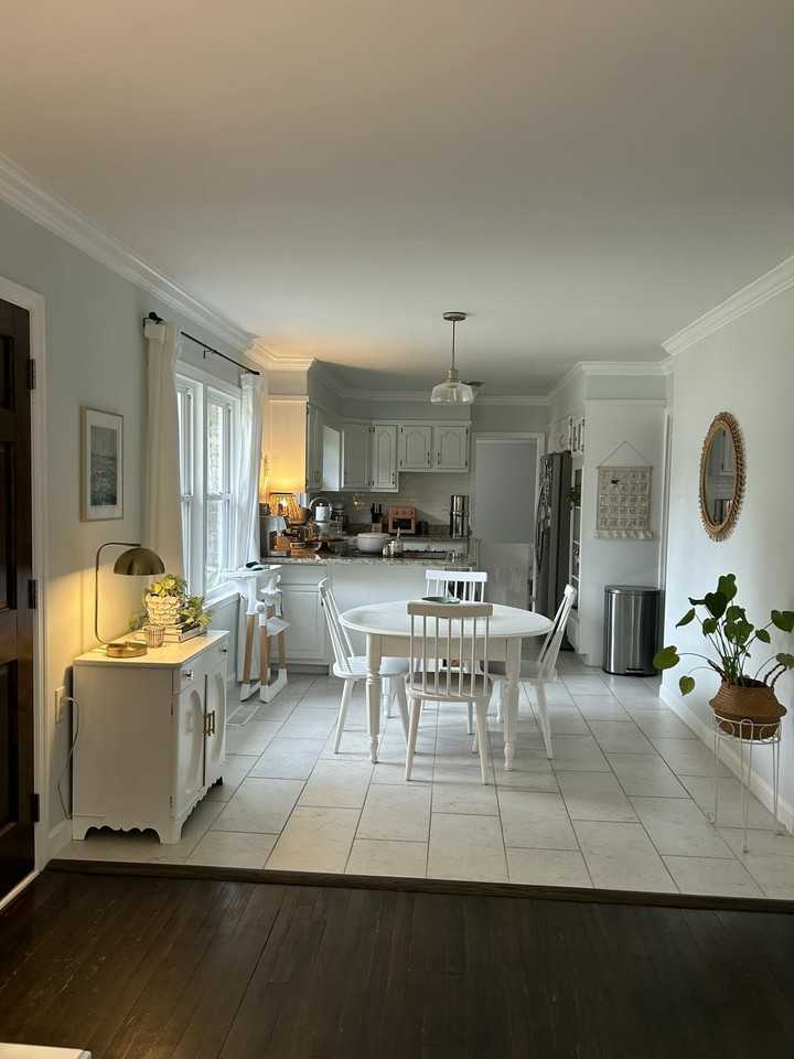 1759 Lady Ashley St - Photo 6 of 26