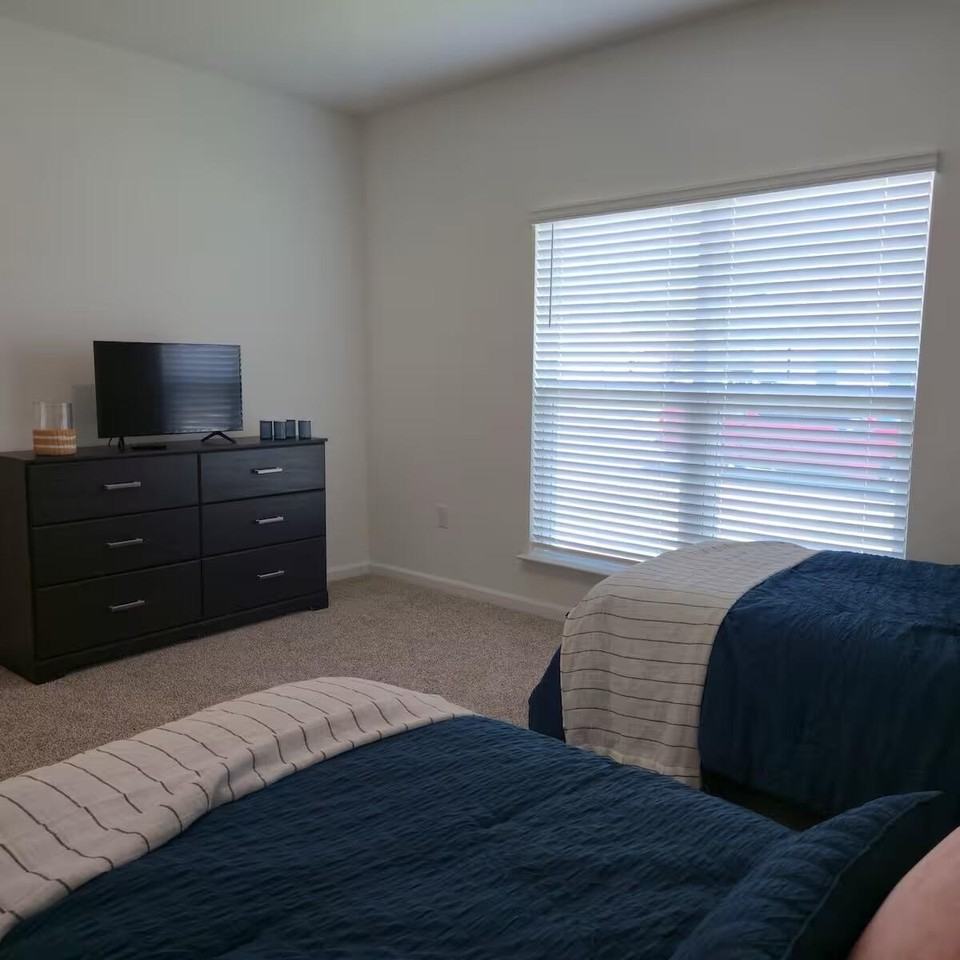 42 Woodsorrel St - Photo 6 of 20