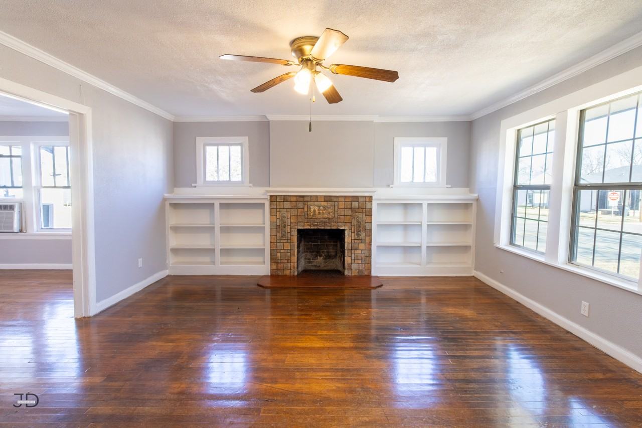 2100 Garfield St #1 - Photo 4 of 22