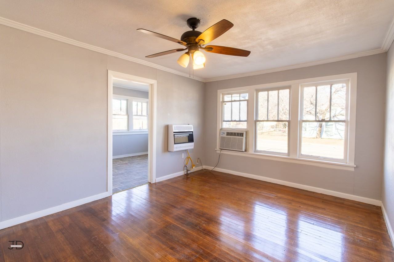 2100 Garfield St #1 - Photo 7 of 22