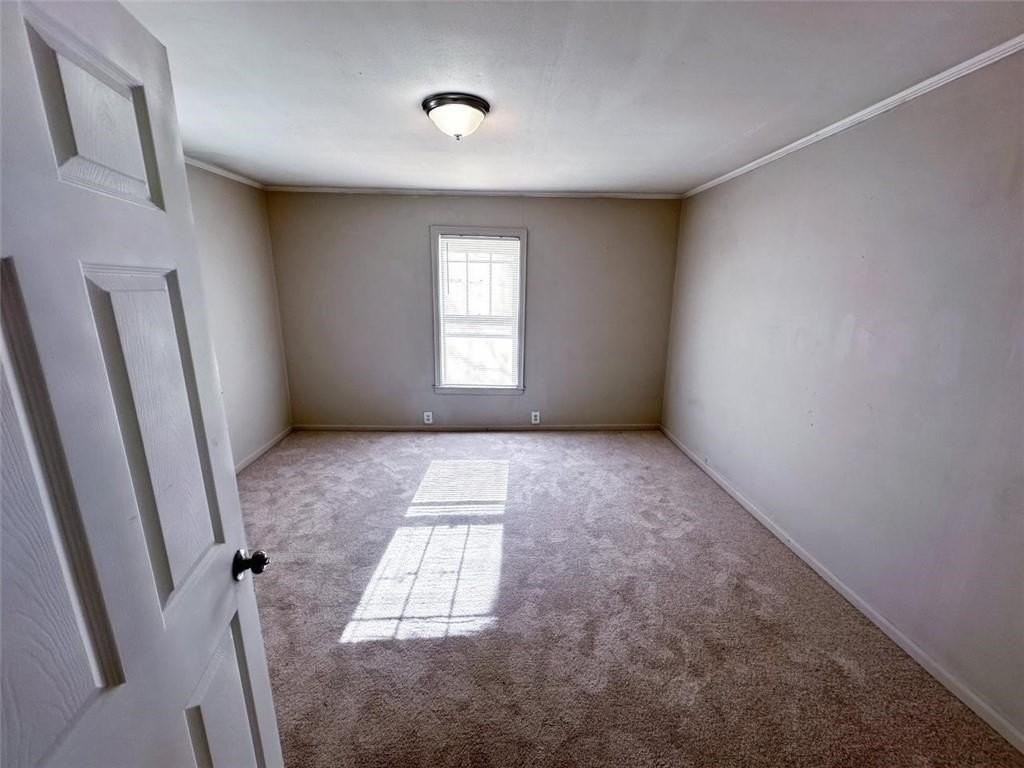 109 South St - Photo 4 of 12