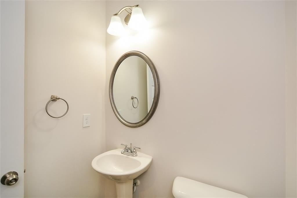 350 Cranston Drive - Photo 7 of 49