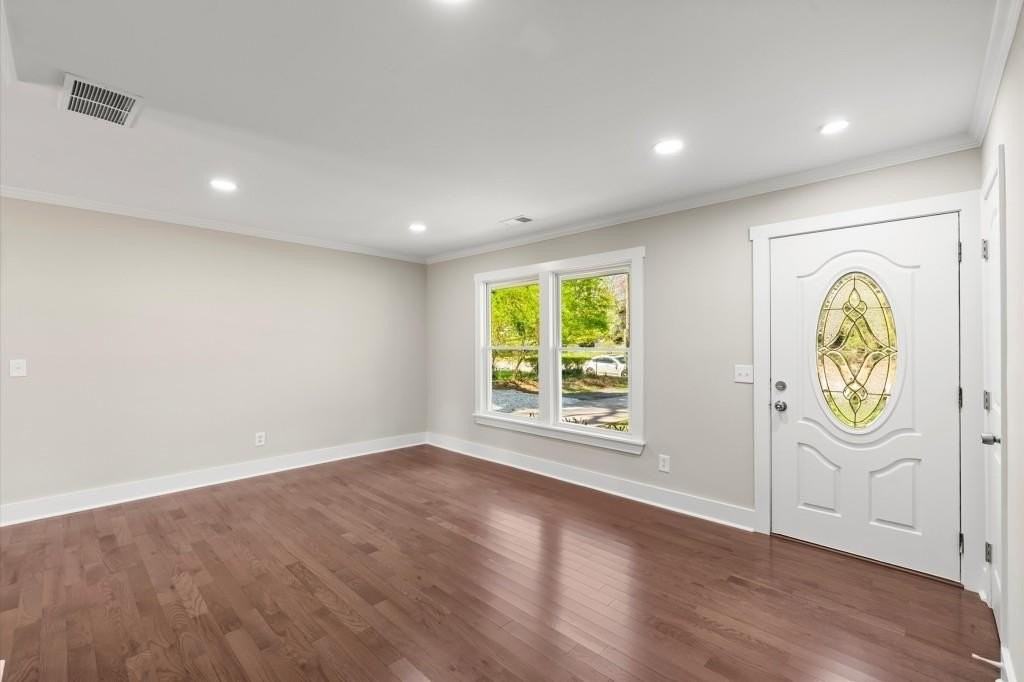 4149 Allegiance Ave - Photo 5 of 29