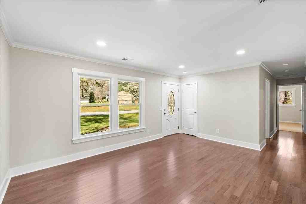 4149 Allegiance Ave - Photo 6 of 29