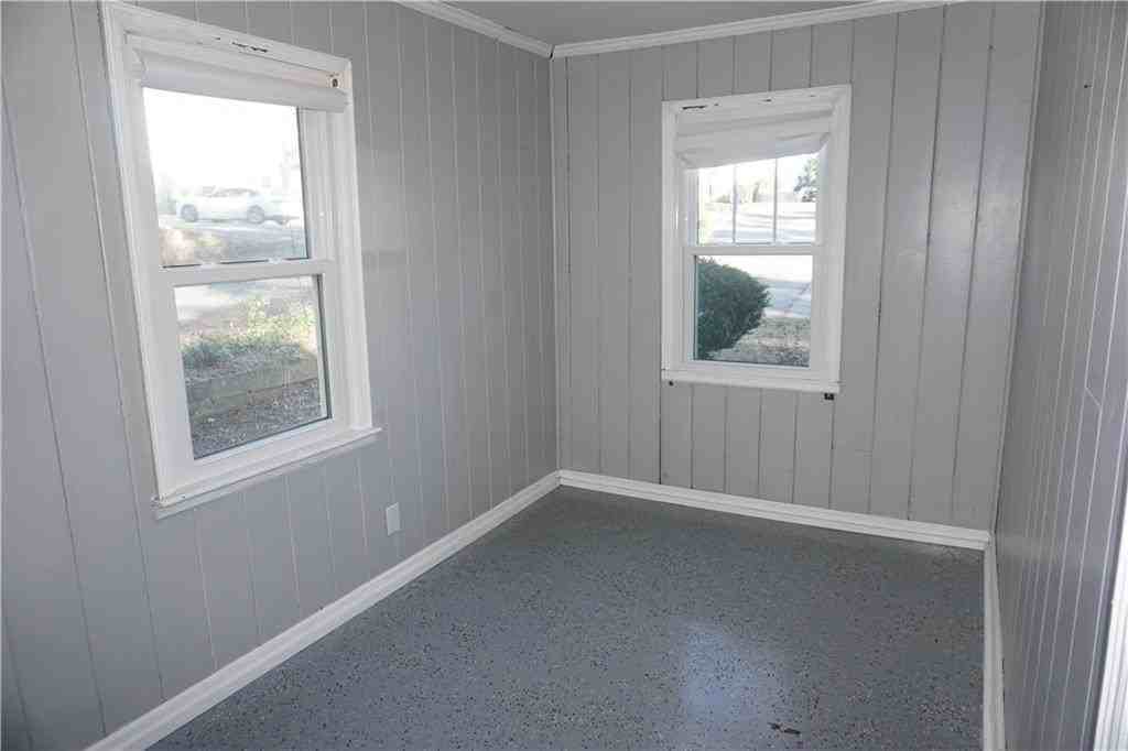 2210 Lenox Rd Ne - Photo 6 of 15