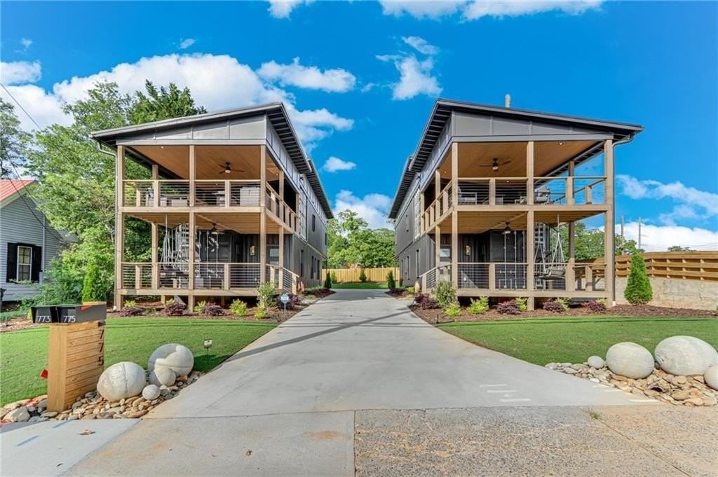 775 Bradford St Se - Photo 2 of 33