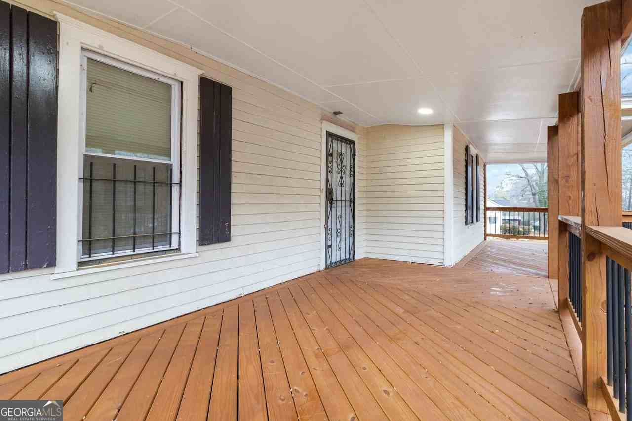 2141 Fairburn Rd Sw - Photo 7 of 31