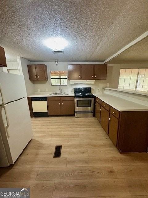 1769 Duncan Rd - Photo 4 of 16