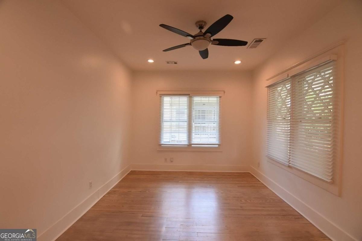 375 Atwood St Sw - Photo 6 of 31