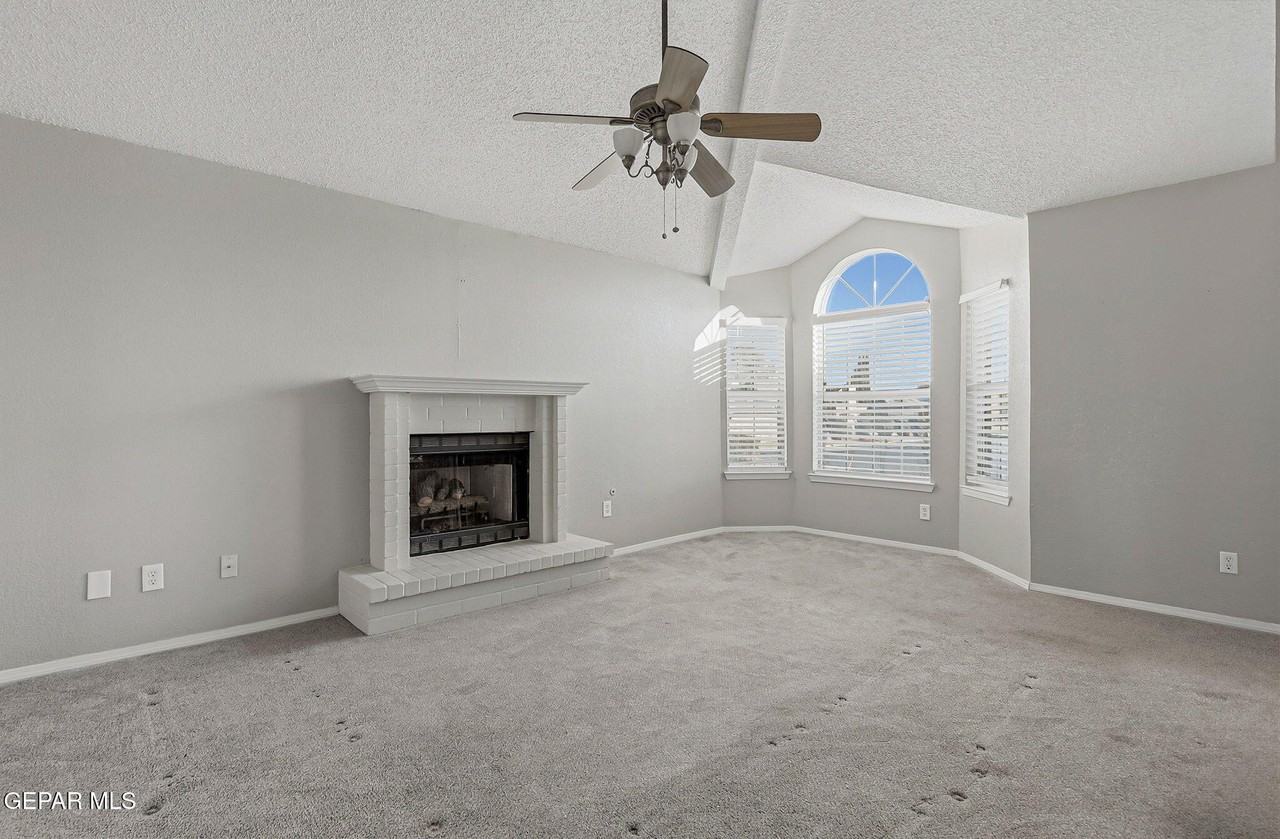 11469 Nettie Rose Cir - Photo 4 of 31