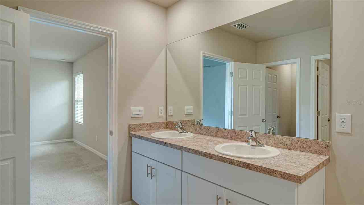 2261 Barrister St - Photo 6 of 8