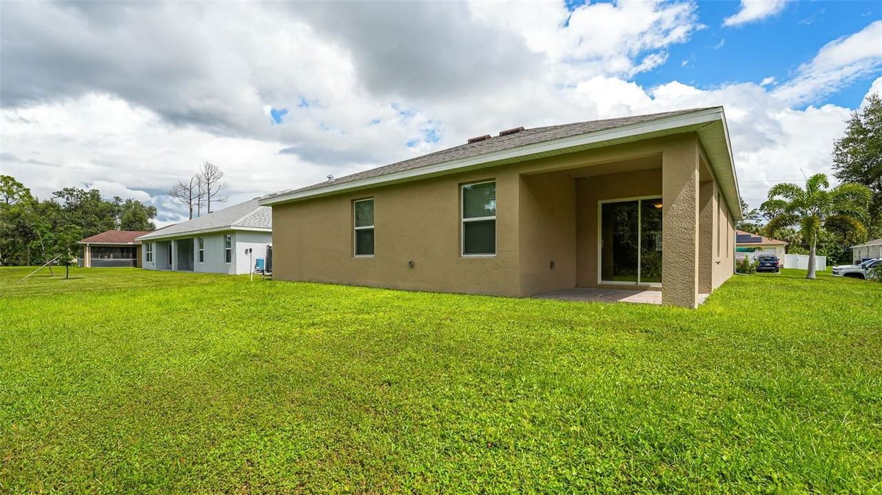 2261 Barrister St - Photo 7 of 8