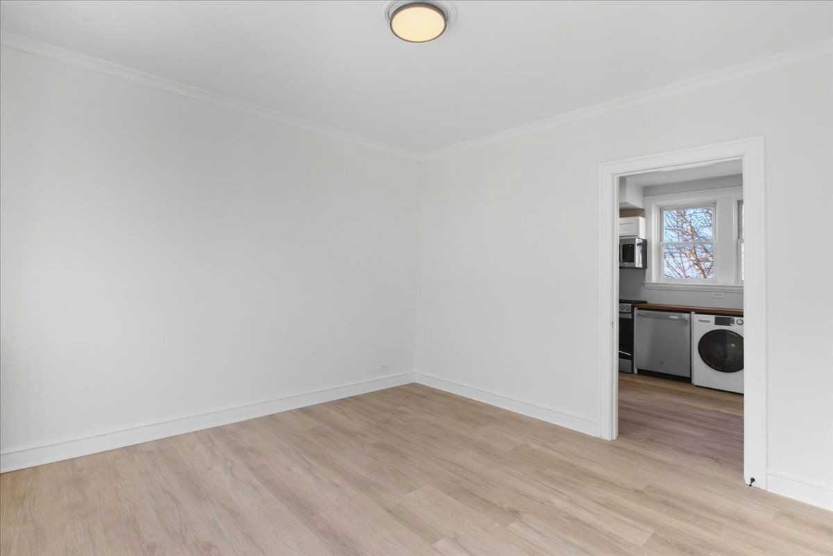 3214 N Linder Ave #1 - Photo 5 of 8