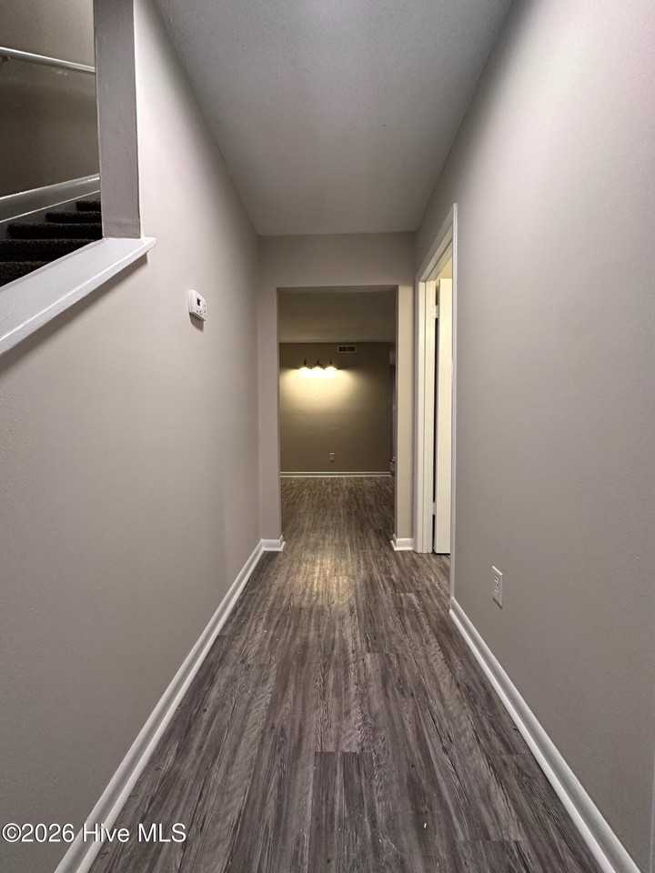 20 S Onsville Pl - Photo 2 of 28