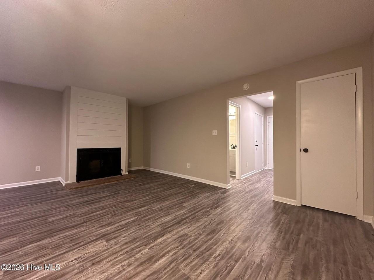 20 S Onsville Pl - Photo 4 of 28