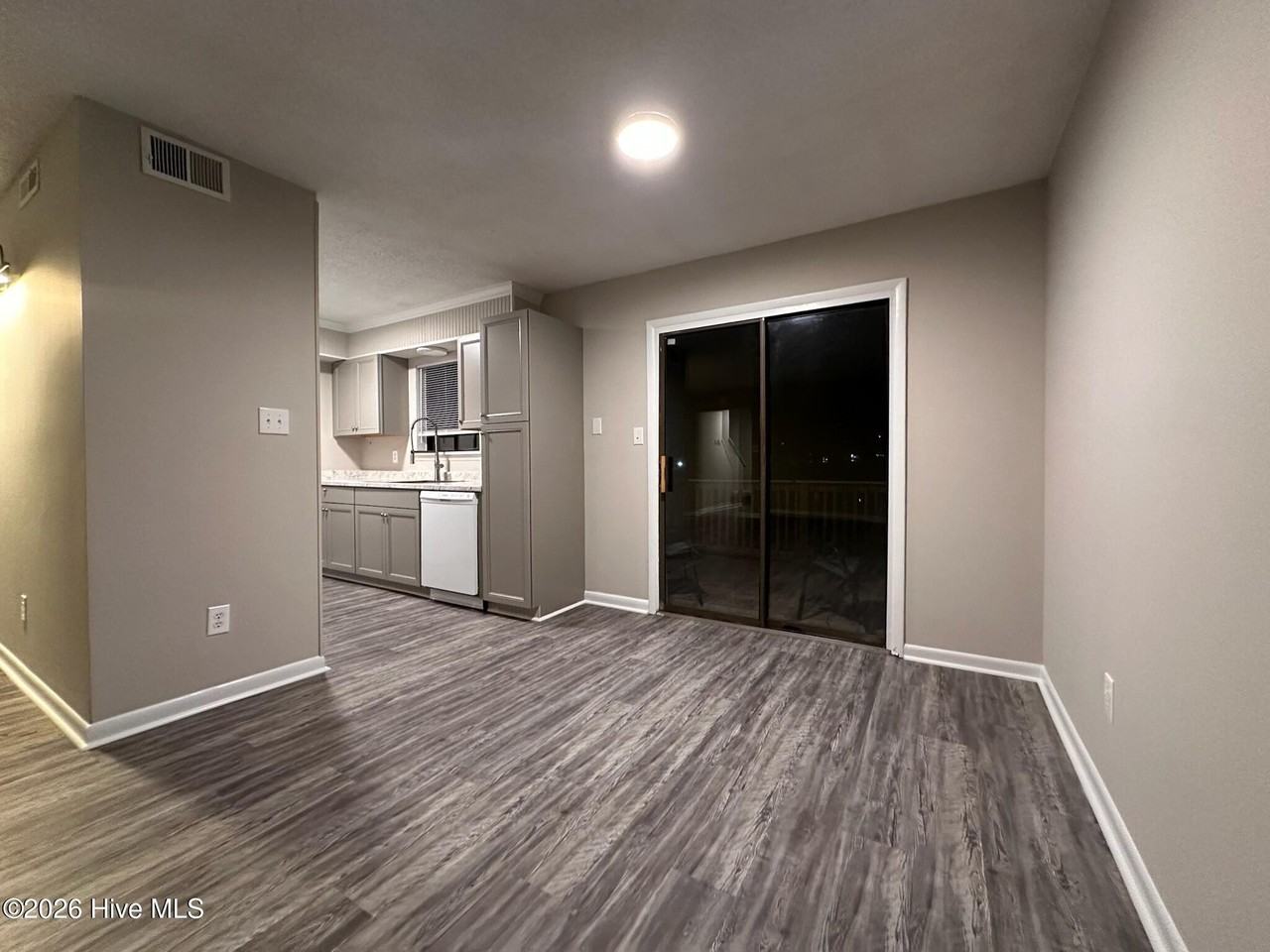 20 S Onsville Pl - Photo 7 of 28