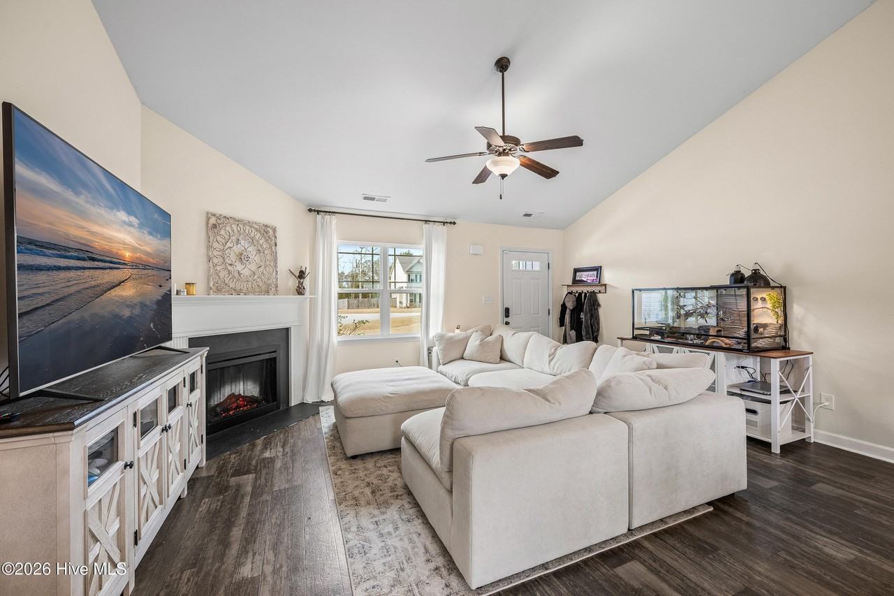 215 Timber Jack Ct - Photo 6 of 30