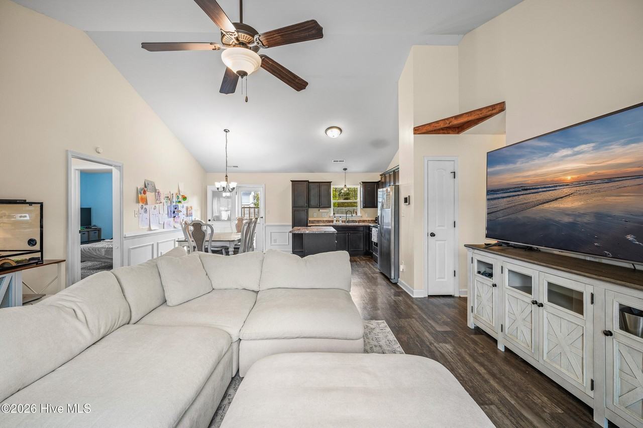 215 Timber Jack Ct - Photo 7 of 30