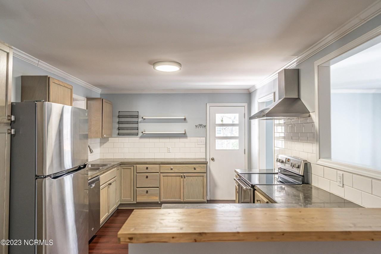 1573 W Pennsylvania Avenue Ext - Photo 7 of 50