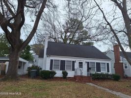 featured image of 104 N Library St