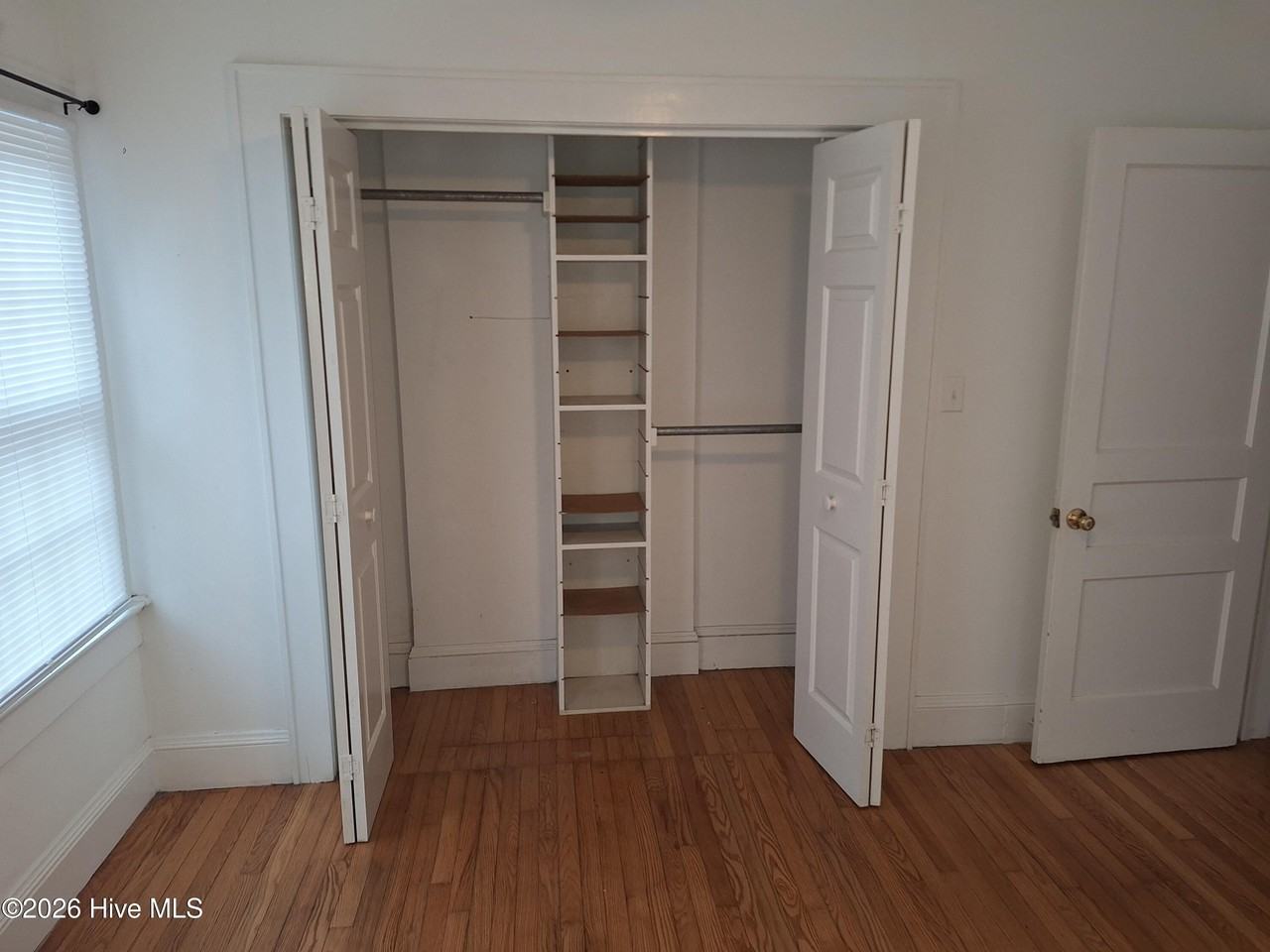 104 N Library St - Photo 6 of 20