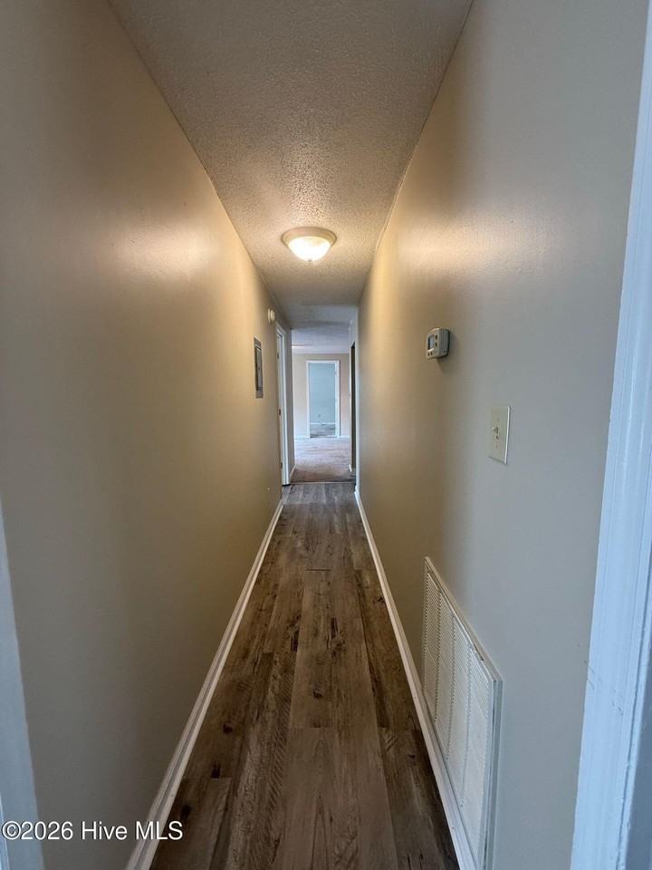 2159 Hines Farm Rd - Photo 4 of 11