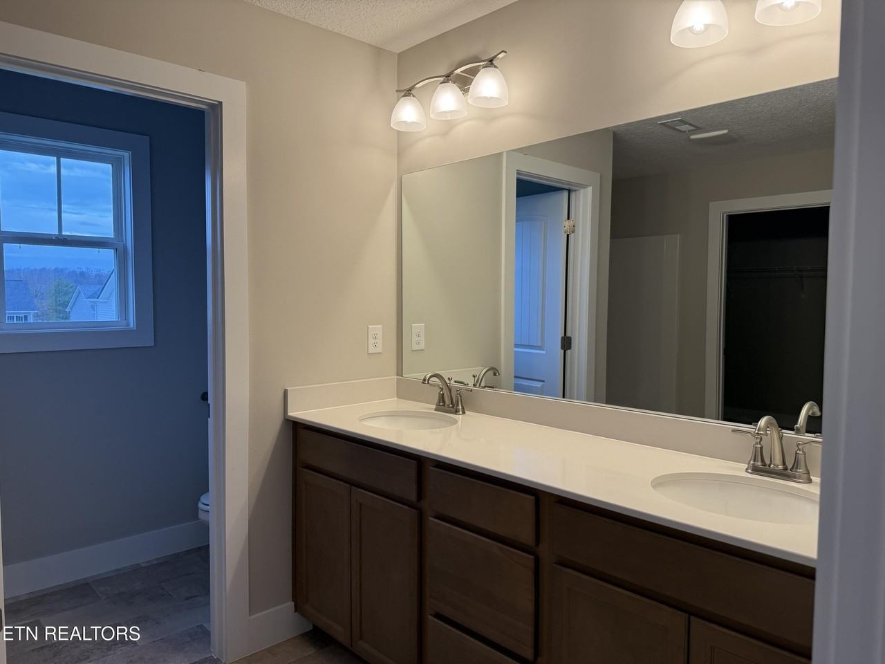 3229 Song Sparrow Dr - Photo 4 of 6