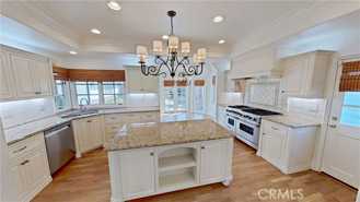 2921 Catalpa St - Photo 1 of 1