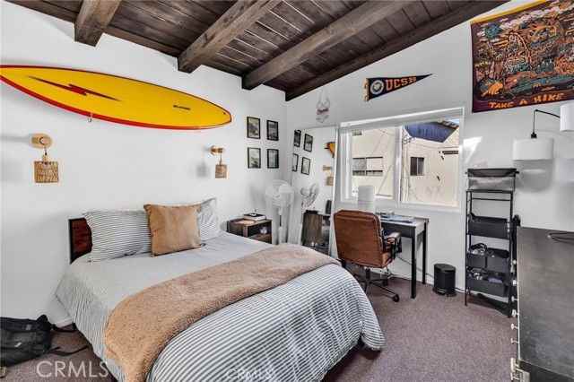 812 W Balboa Blvd - Photo 3 of 8