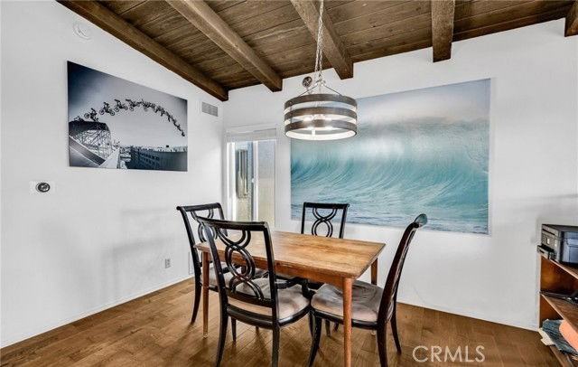 812 W Balboa Blvd - Photo 5 of 8