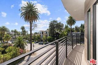 2115 Beachwood Ter - Photo 5 of 8