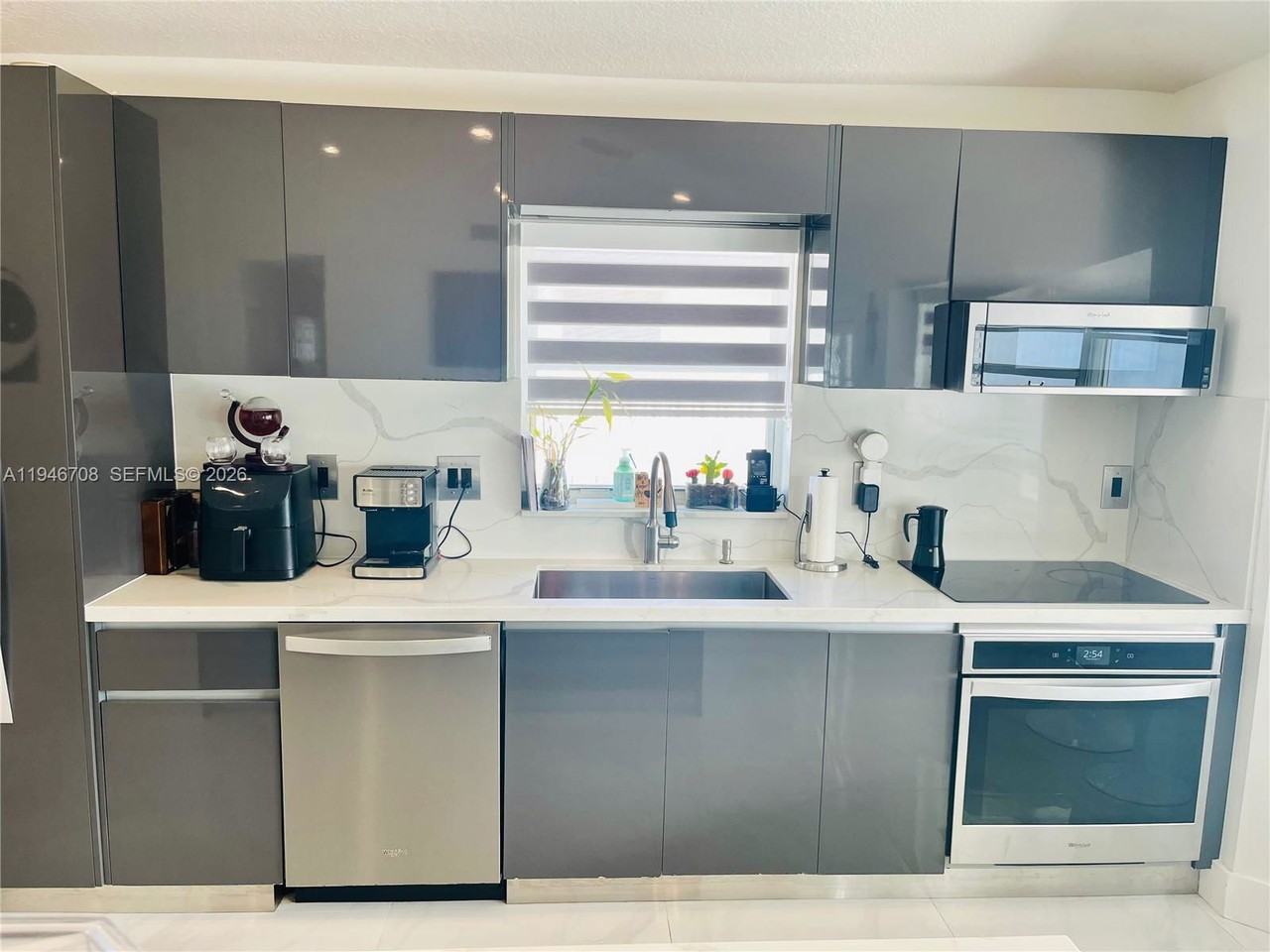 14742 Sw 176th Ter - Photo 4 of 8