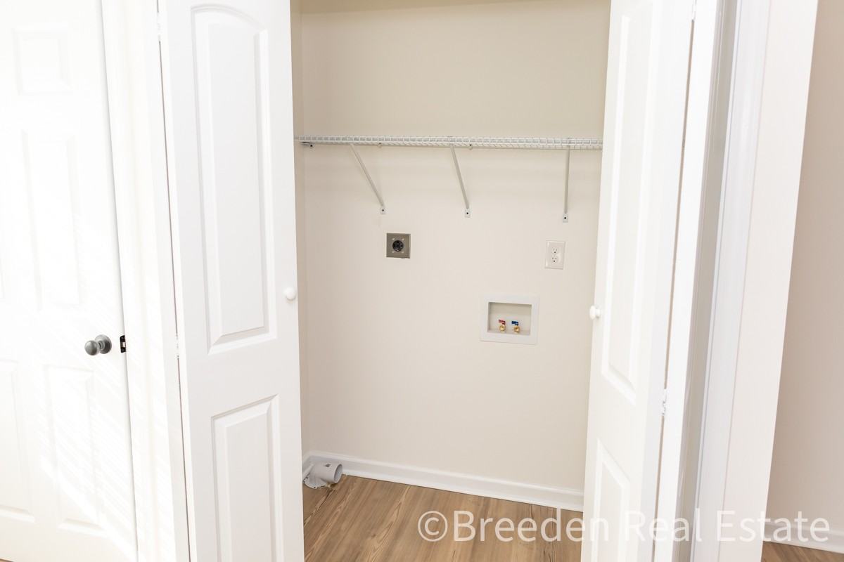 328-10: 303 Putnam Street #1 - Photo 6 of 13