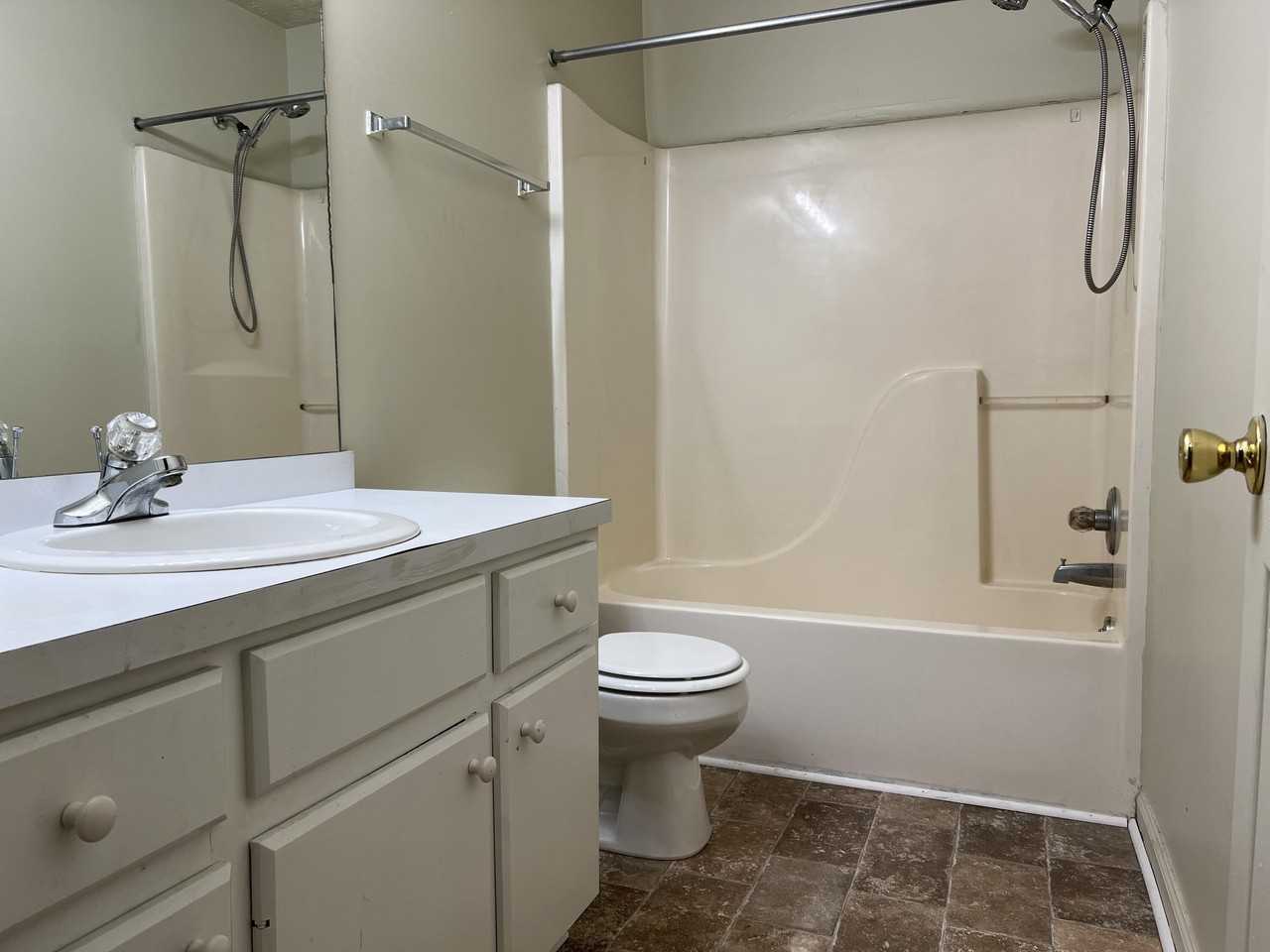 322 Beacon Hill Drive - Photo 7 of 9