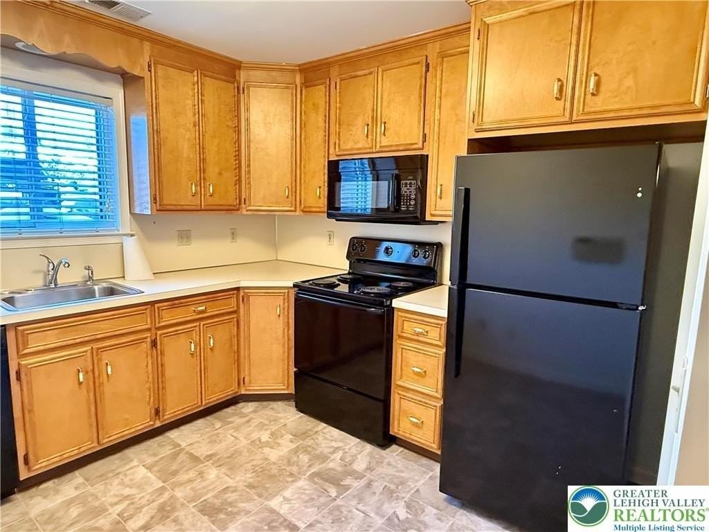 867 Cold Spring Rd Apt 2 #2 - Photo 6 of 13