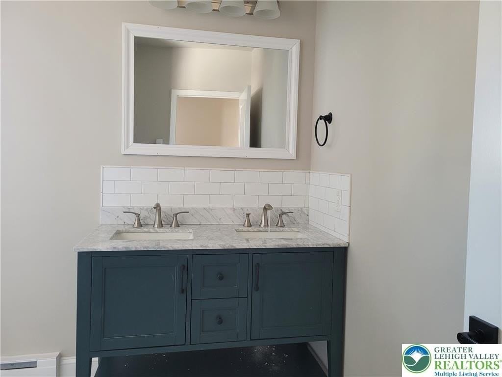 2006 Washington Ave Apt 5 #5 - Photo 7 of 8