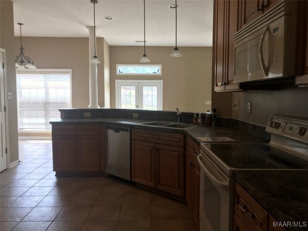 1930 Chancellor Ridge Rd - Photo 7 of 12