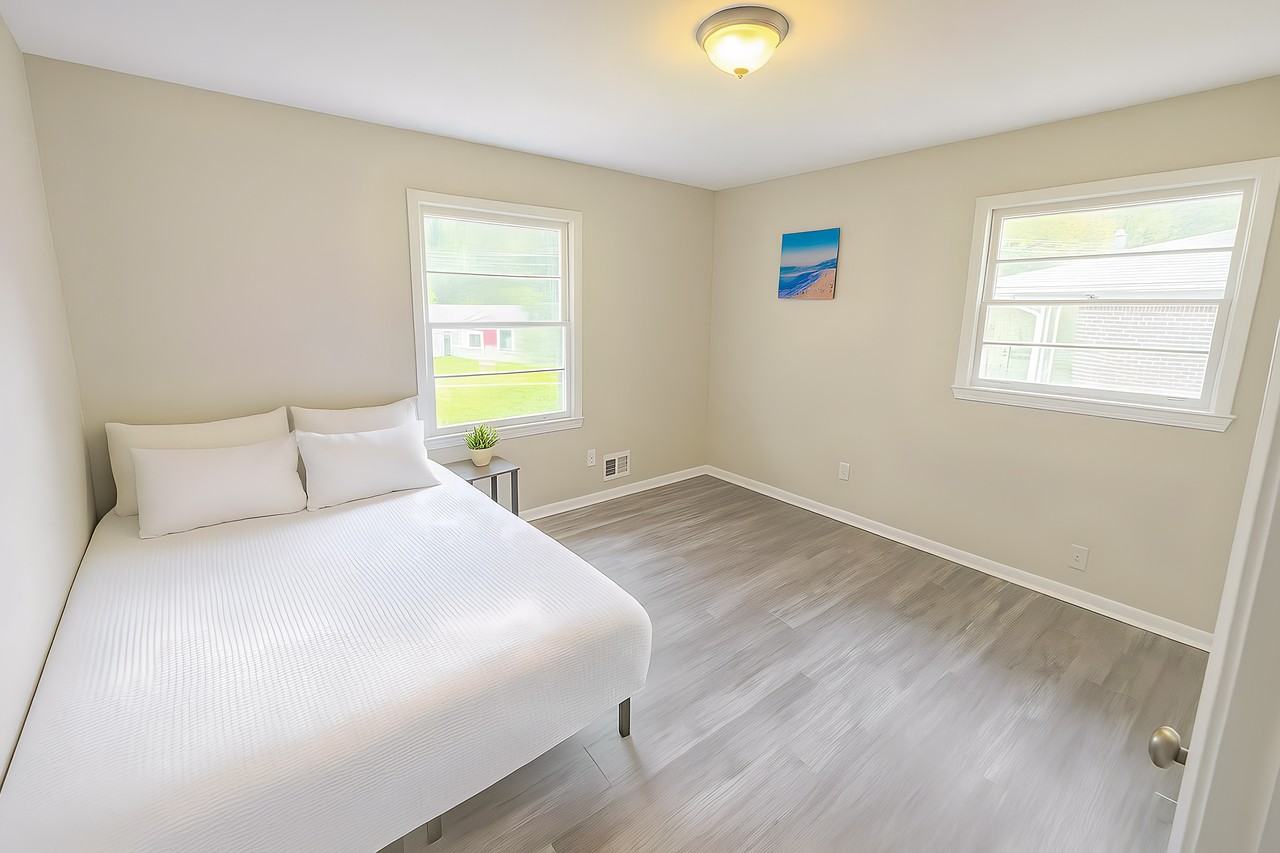 Oakcliff Ct Nw - Photo 5 of 5