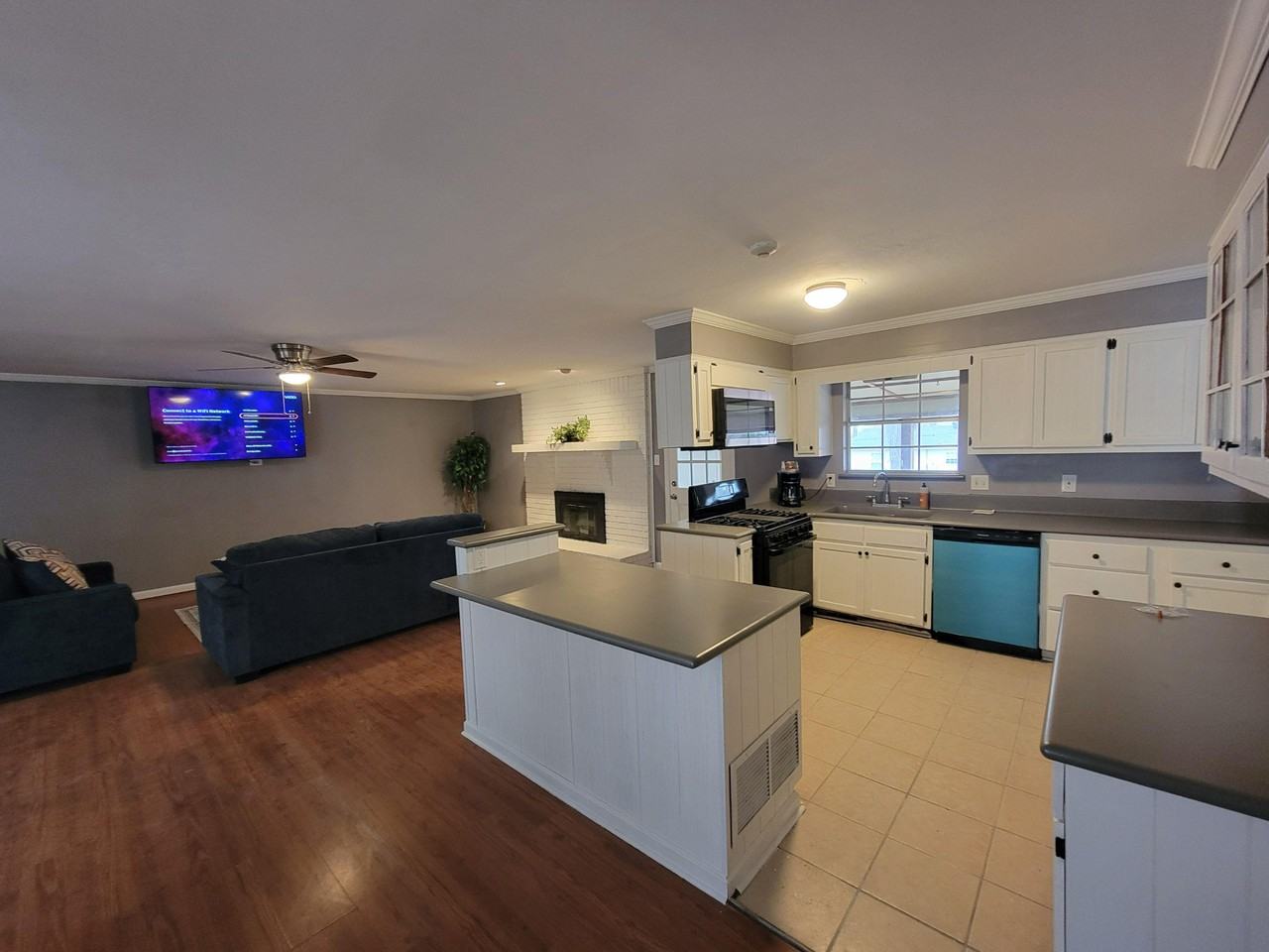 Pamela Ln - Photo 4 of 17