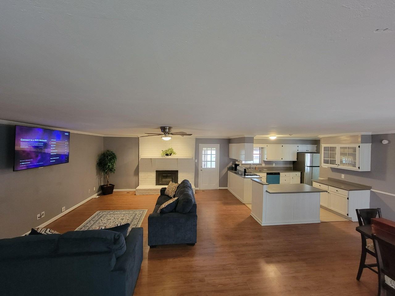 Pamela Ln - Photo 7 of 17