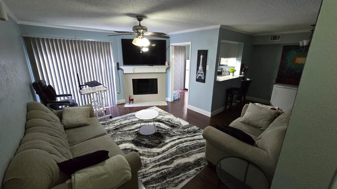 Preston Oaks Rd - Photo 5 of 12