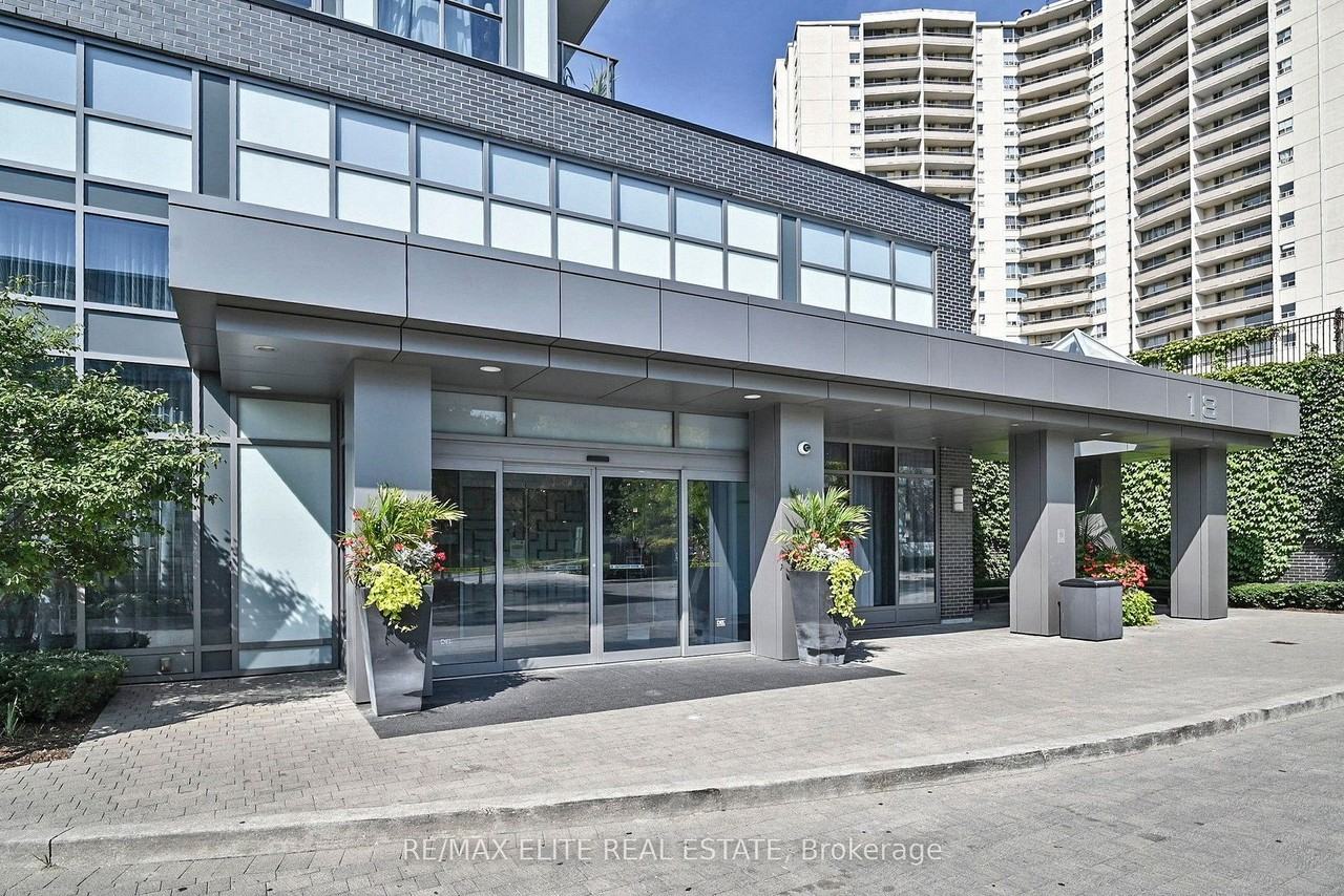 18 Graydon Hall Drive - Photo 4 of 39