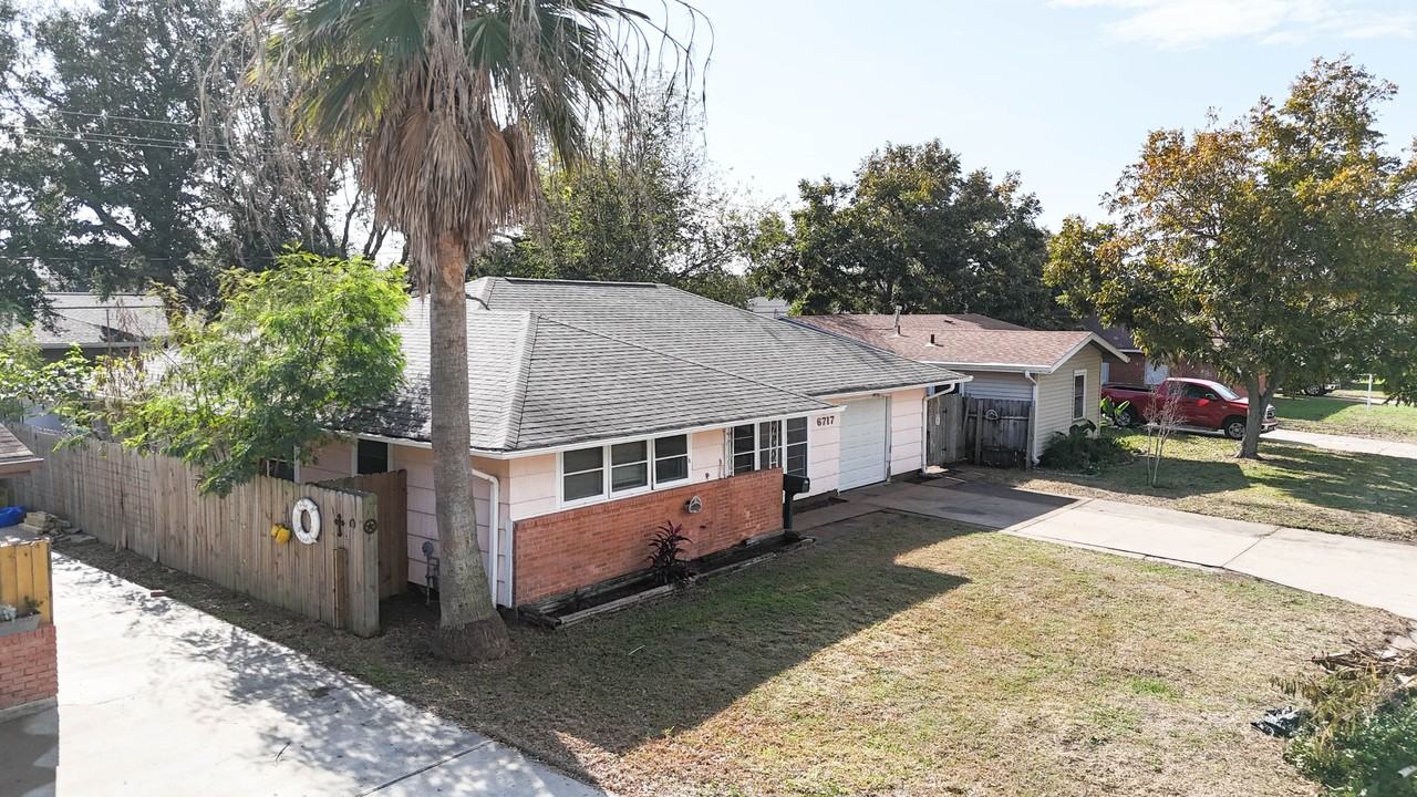 6717 Fairway Dr #SF - Photo 2 of 45