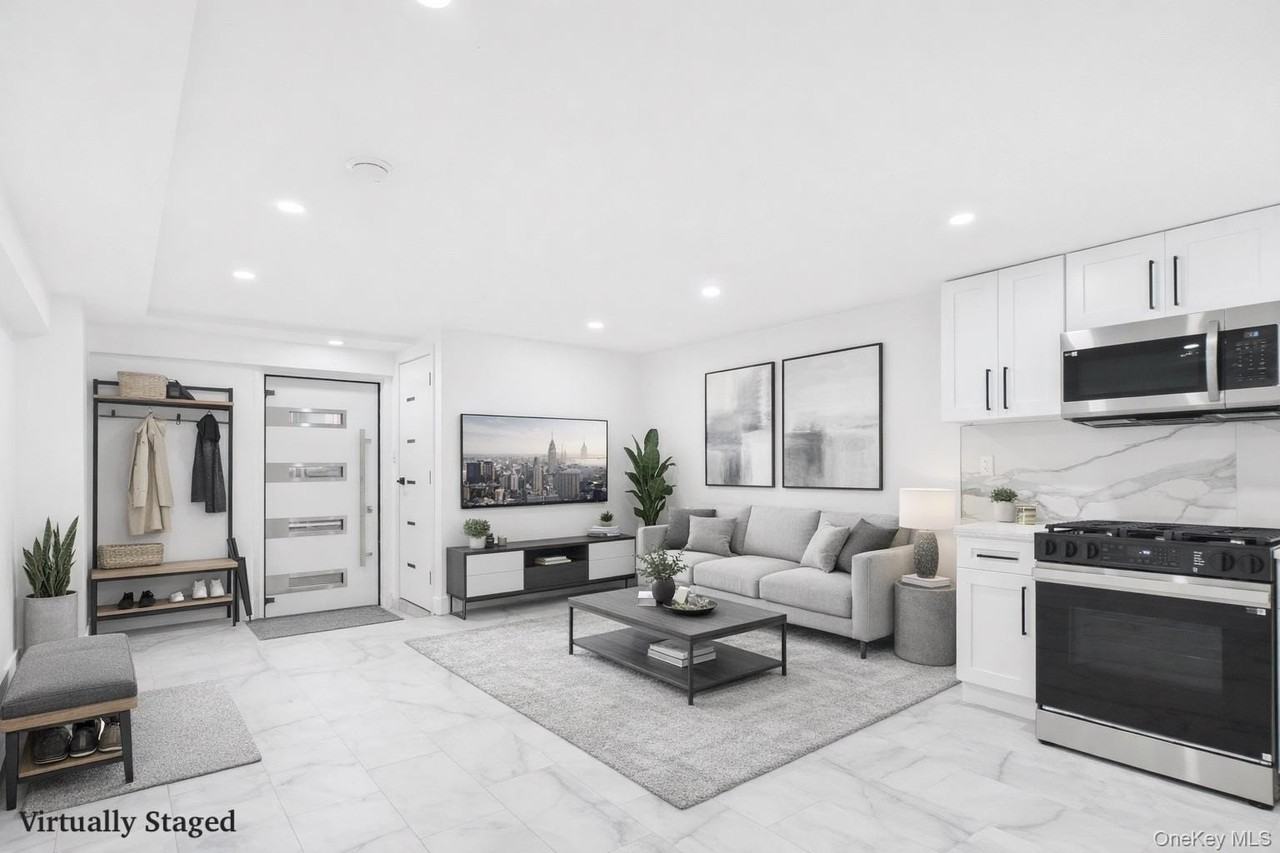 1770 Pacific Street unit: 1 - Garden Level - Photo 3 of 32