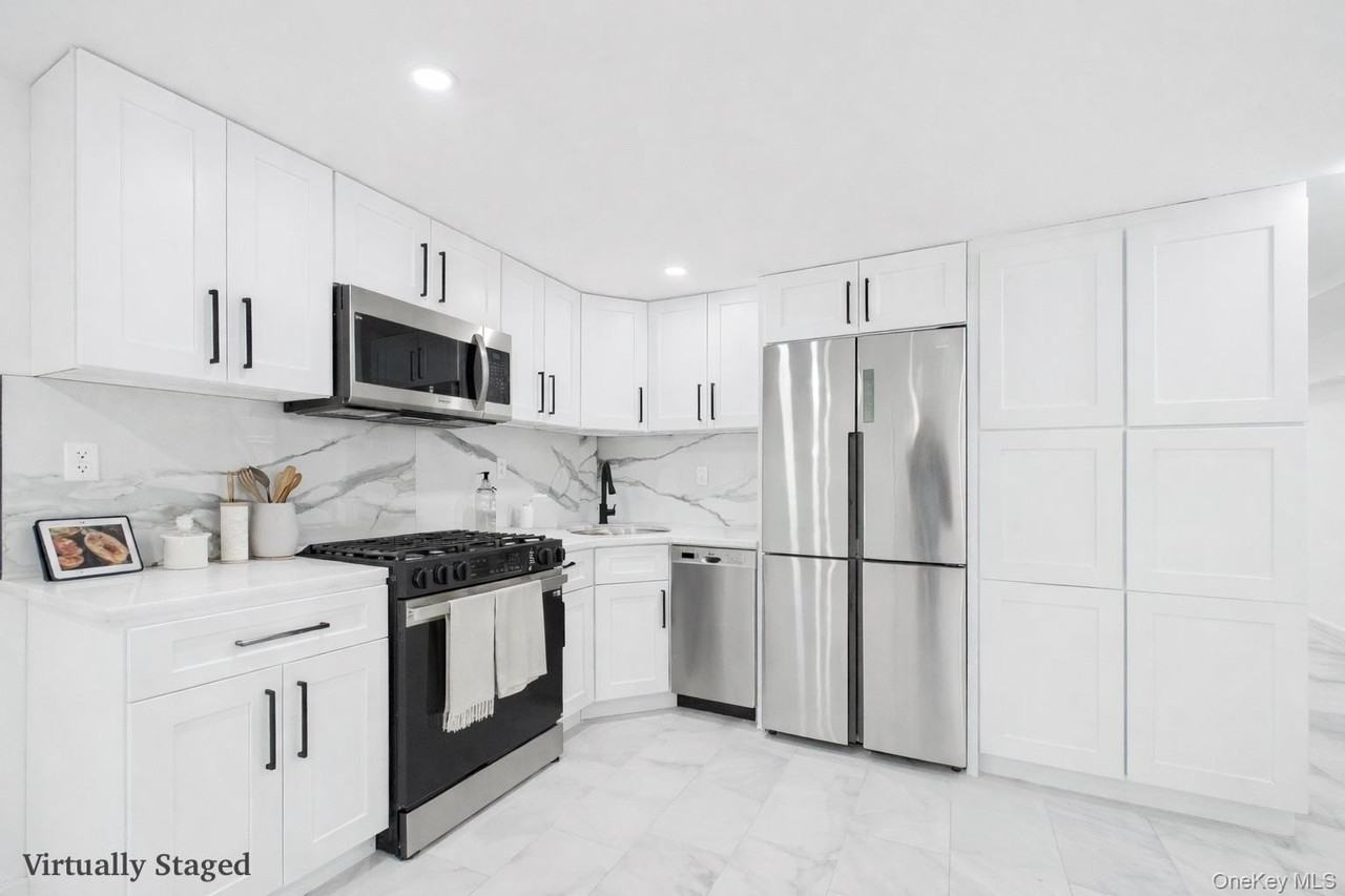 1770 Pacific Street unit: 1 - Garden Level - Photo 7 of 32