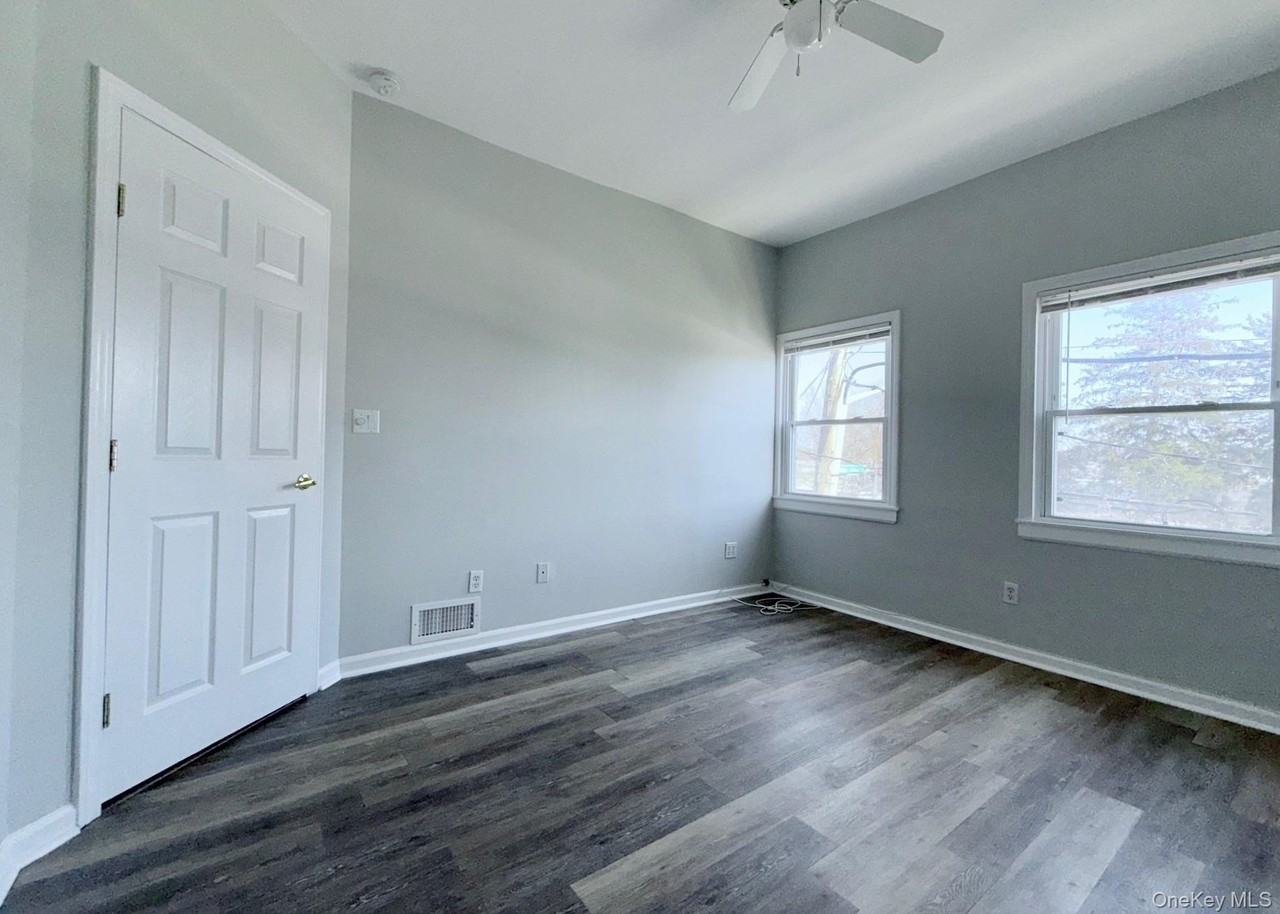 142 W Boston Post Rd Unit 2-A #2A - Photo 5 of 16