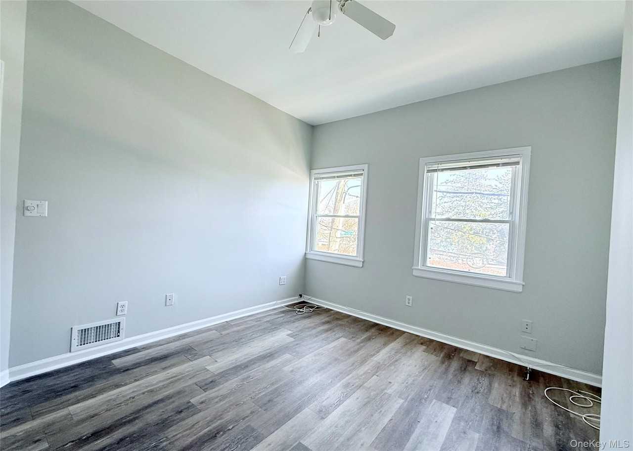 142 W Boston Post Rd Unit 2-A #2A - Photo 6 of 16