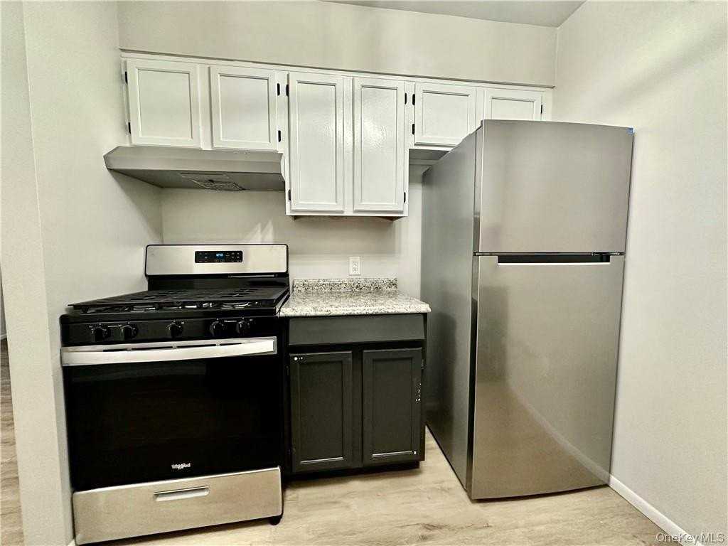 1319 Cole St Unit B14 #B14