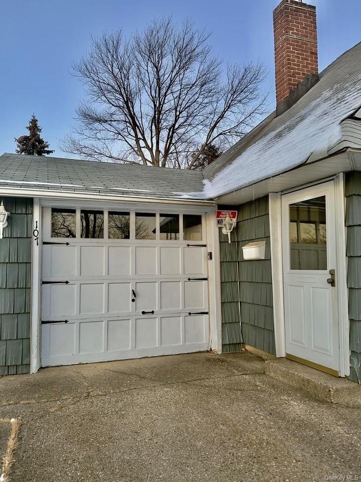 107 Ball Park Ln - Photo 4 of 25