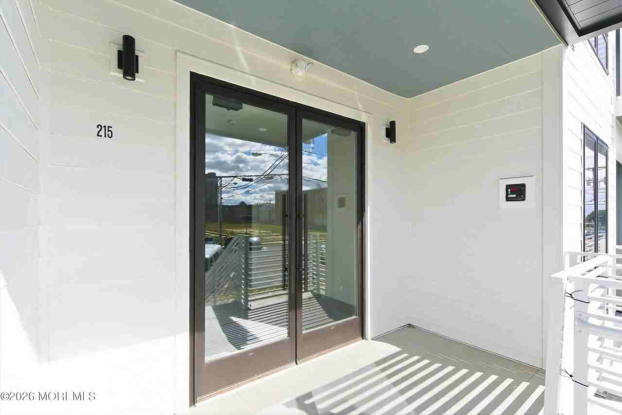 215 2nd Ave #204 - Photo 4 of 27